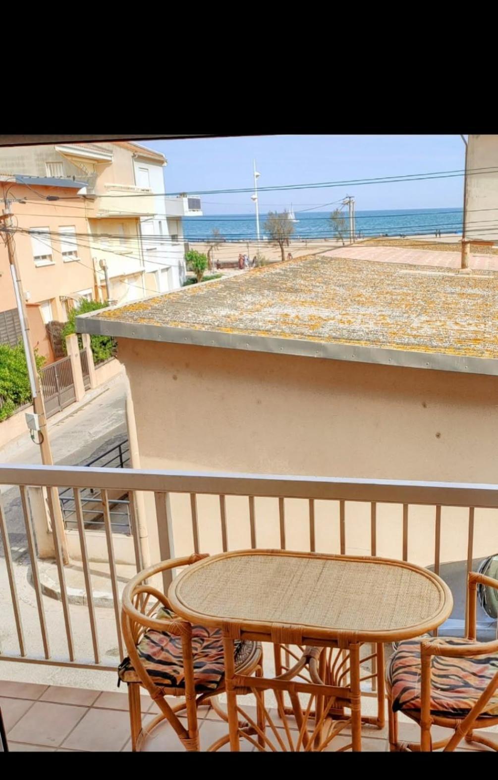 Sejour A Valras T1 Vue Sur Mer - 50M Centre Et Mer Apartment Exterior foto
