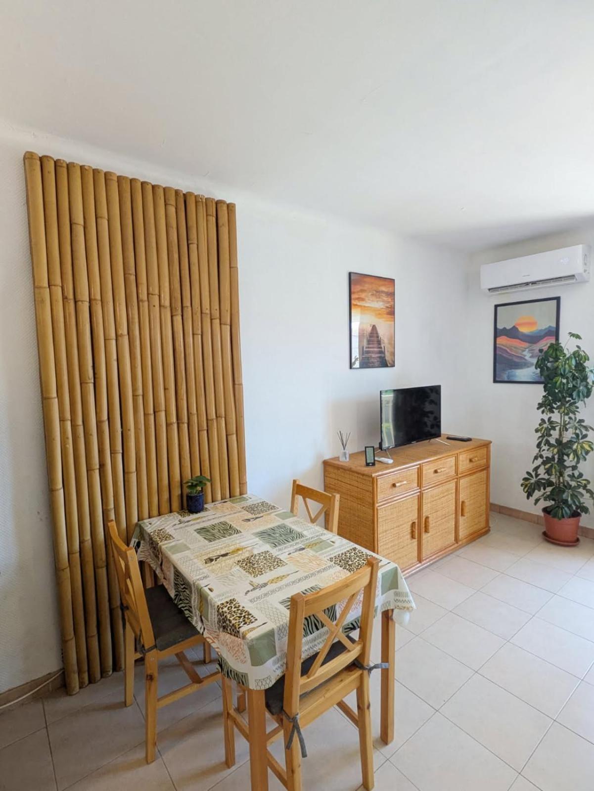 Sejour A Valras T1 Vue Sur Mer - 50M Centre Et Mer Apartment Exterior foto