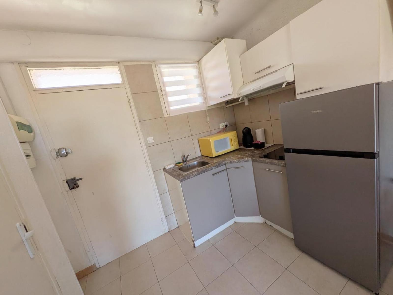 Sejour A Valras T1 Vue Sur Mer - 50M Centre Et Mer Apartment Exterior foto