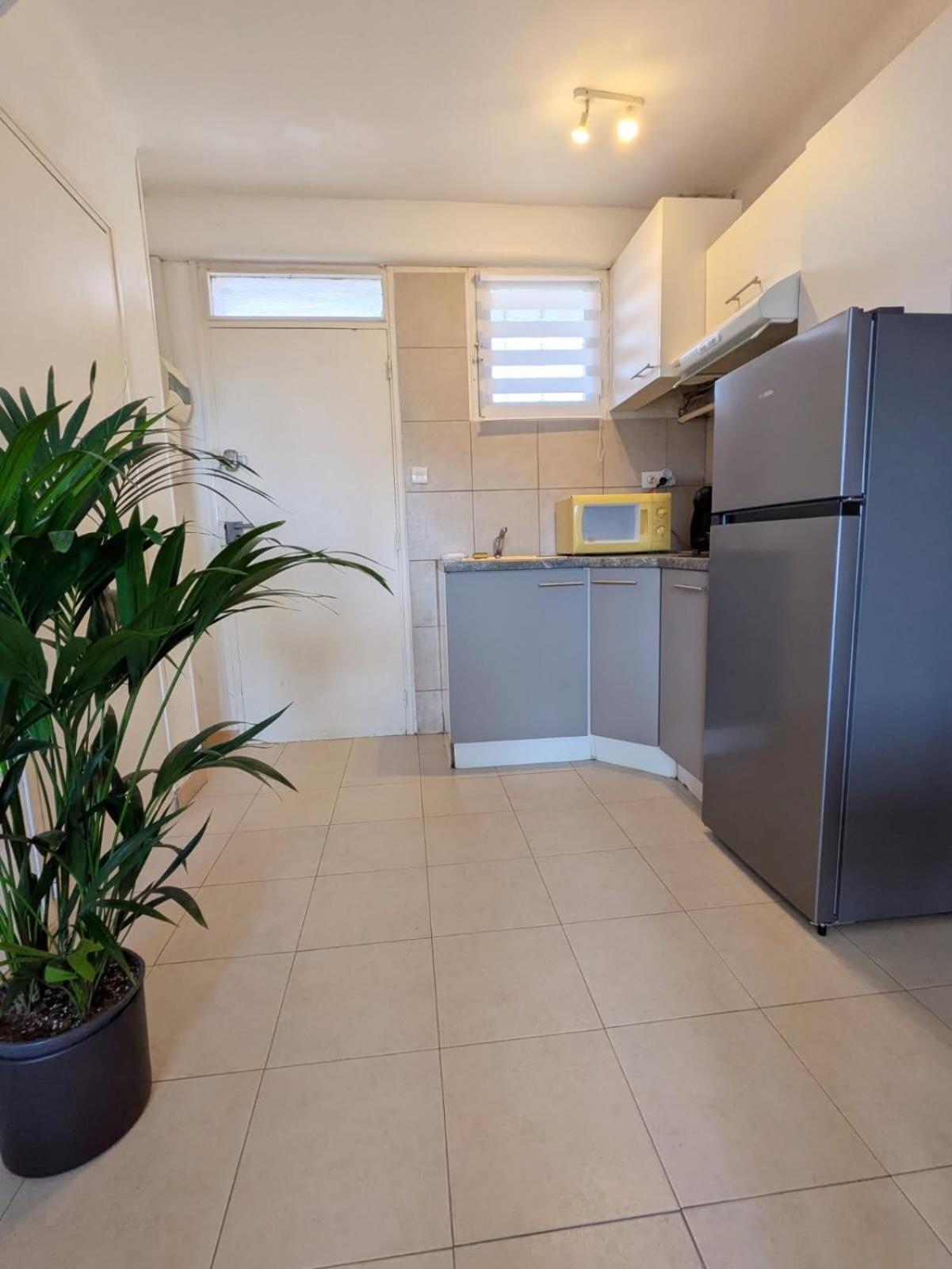 Sejour A Valras T1 Vue Sur Mer - 50M Centre Et Mer Apartment Exterior foto